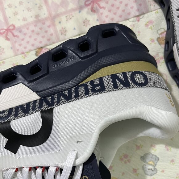 On Running Cloudmonster 2 Running Shoes - Picture 6 of 7